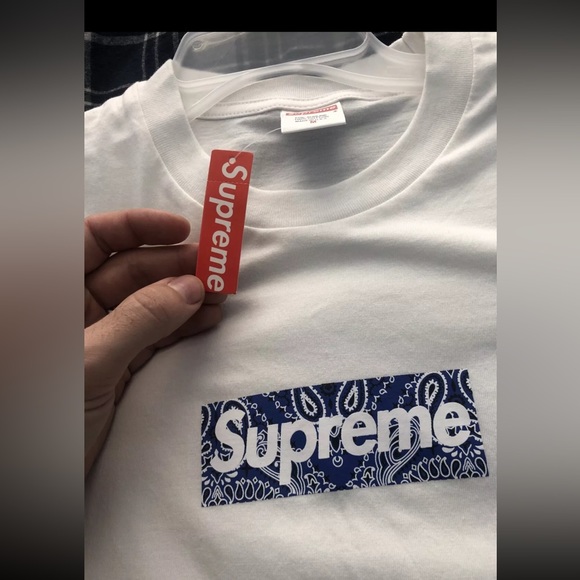 Supreme - Picture 4 of 10